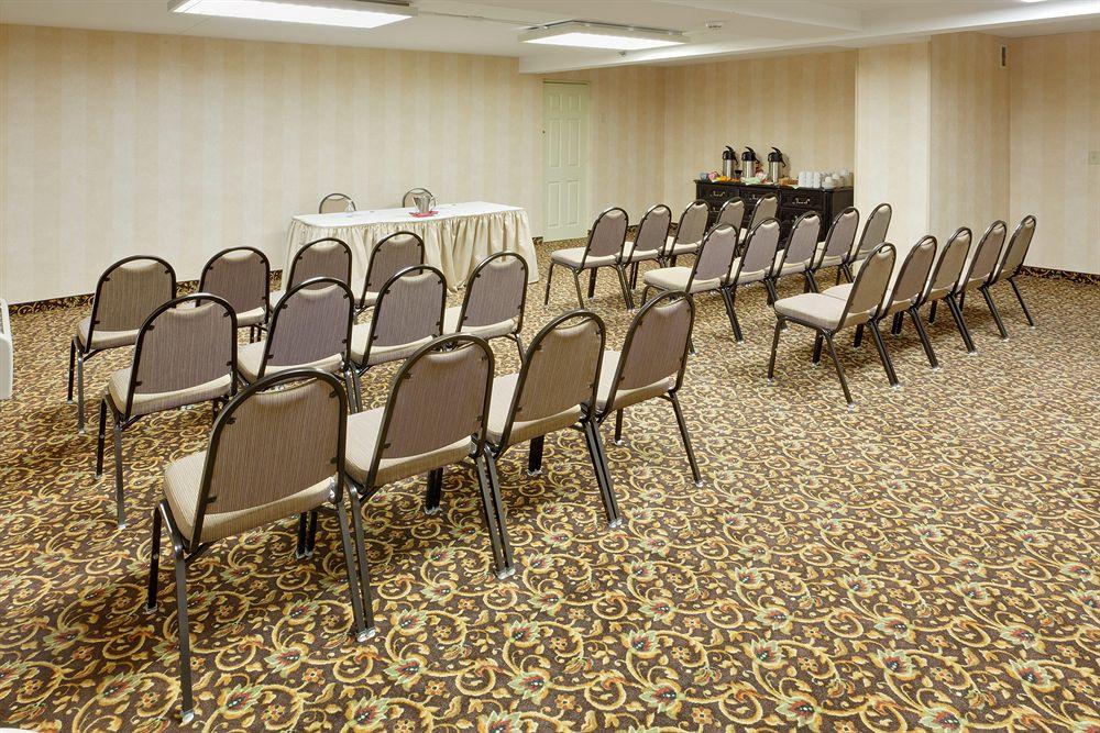 Fairfield Inn & Suites Springfield エンフィールド エクステリア 写真