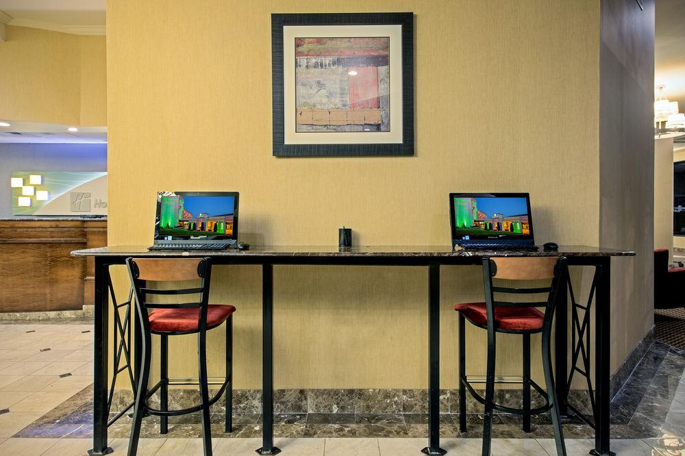 Fairfield Inn & Suites Springfield エンフィールド エクステリア 写真