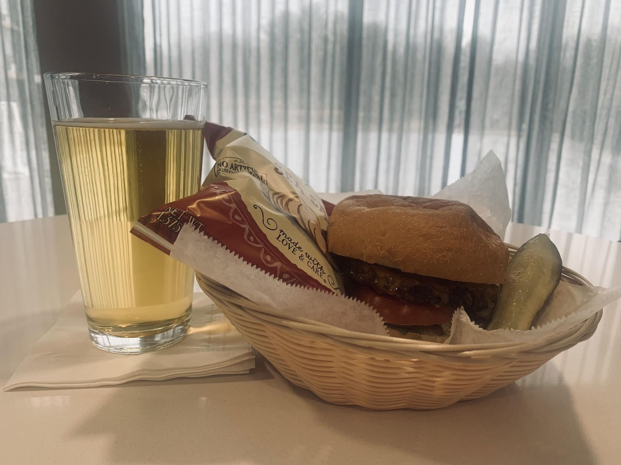 Fairfield Inn & Suites Springfield エンフィールド エクステリア 写真
