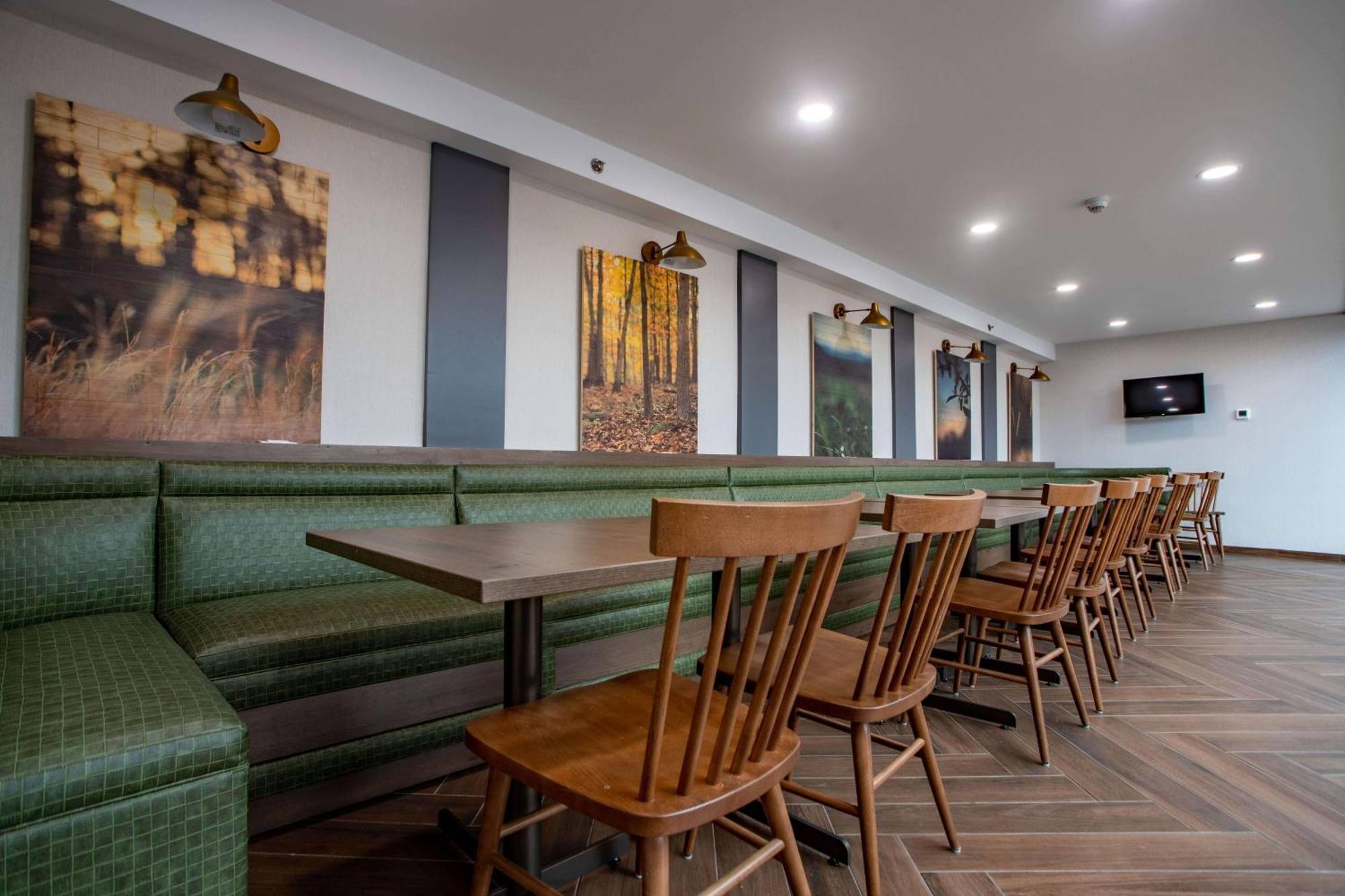 Fairfield Inn & Suites Springfield エンフィールド エクステリア 写真