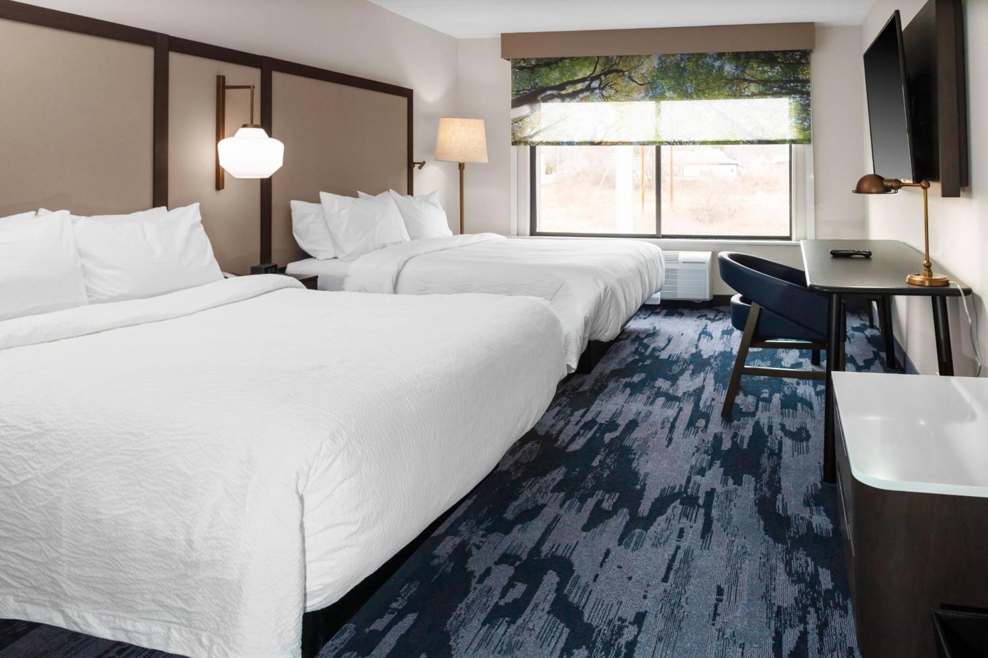 Fairfield Inn & Suites Springfield エンフィールド エクステリア 写真